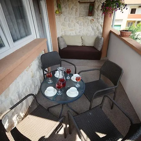 Apartament Davor