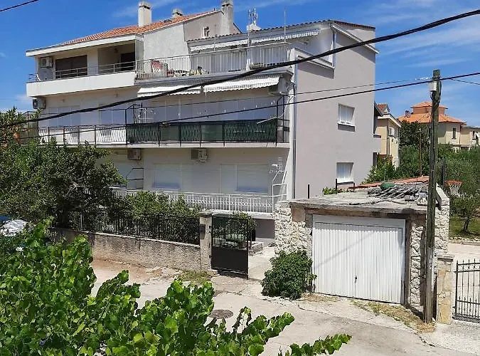 Апартаменты Davor Задар