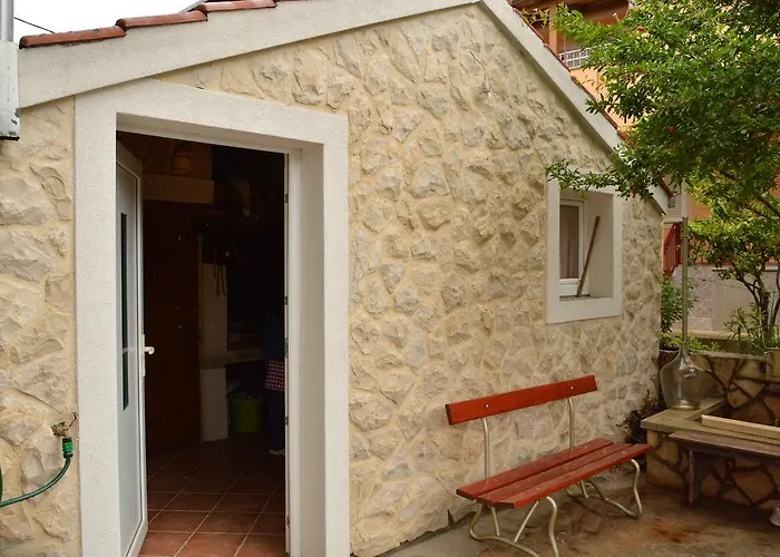 Davor アパート *