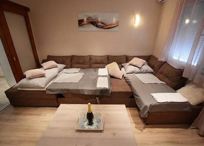 Davor アパート ザダル