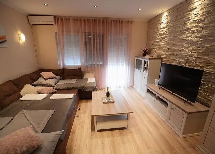 Davor アパート ザダル